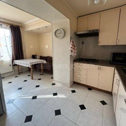 3 Սենյականոց Բնակարան Քարե Շենքում, 60քմ, 3/5 հարկ, Կոսմետիկ Վերանորոգված, Կահավորված, Արևկող