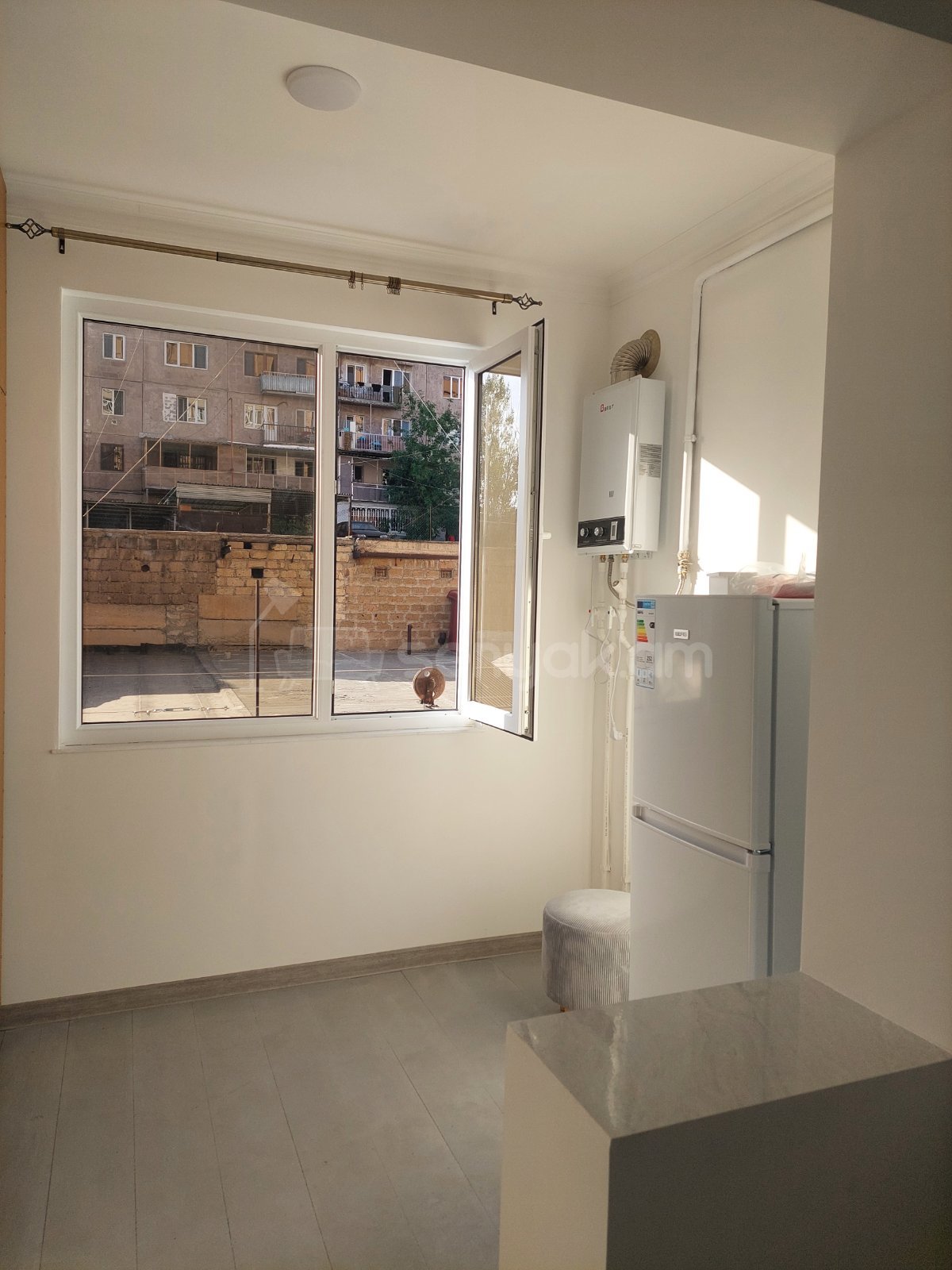 2 Սենյականոց Բնակարան, 52քմ, 3/9 հարկ, Կապիտալ Վերանորոգված, Կահավորված, Արևկող