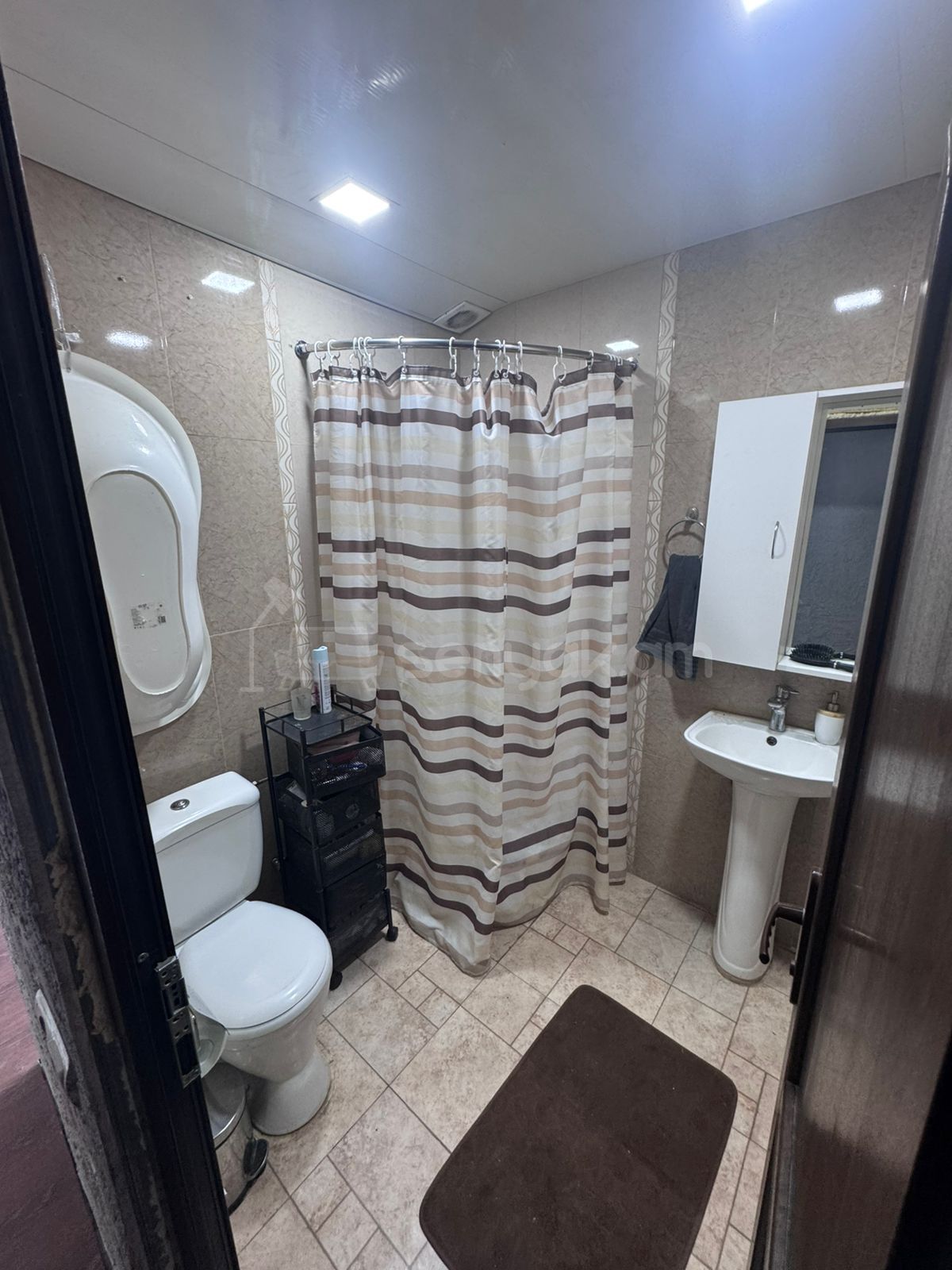 4 Սենյականոց Սեփական Տուն, 176քմ, Կոսմետիկ Վերանորոգված