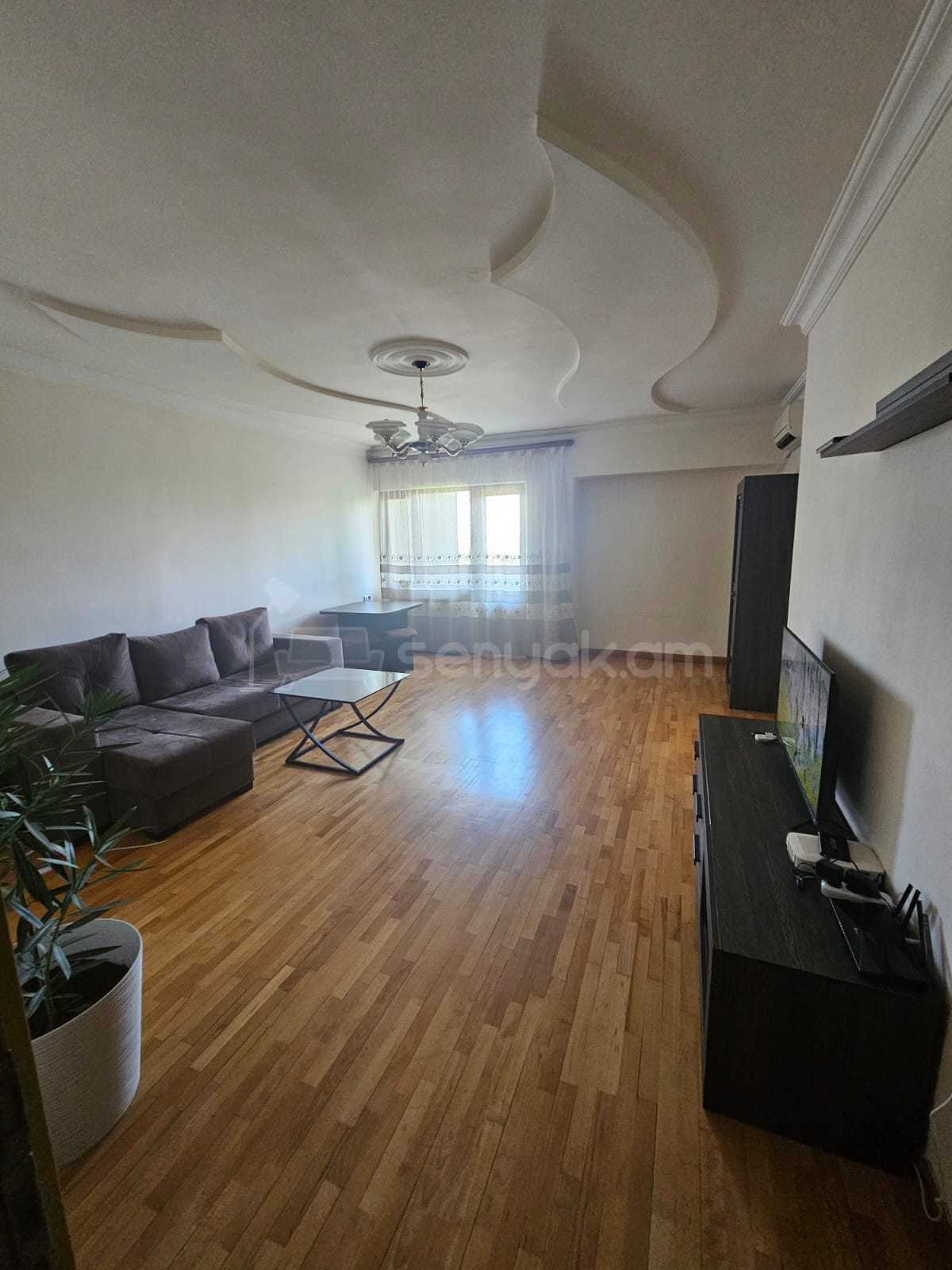 3 Սենյականոց Բնակարան, 80քմ, 5/12 հարկ, Կապիտալ Վերանորոգված, Կահավորված, Արևկող