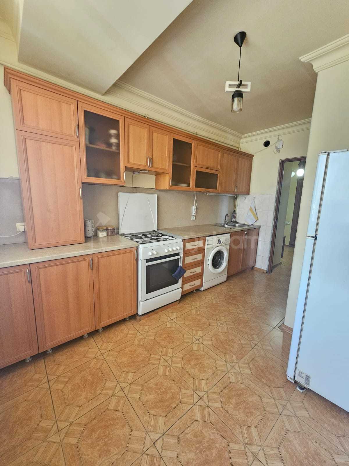 3 Սենյականոց Բնակարան, 80քմ, 5/12 հարկ, Կապիտալ Վերանորոգված, Կահավորված, Արևկող