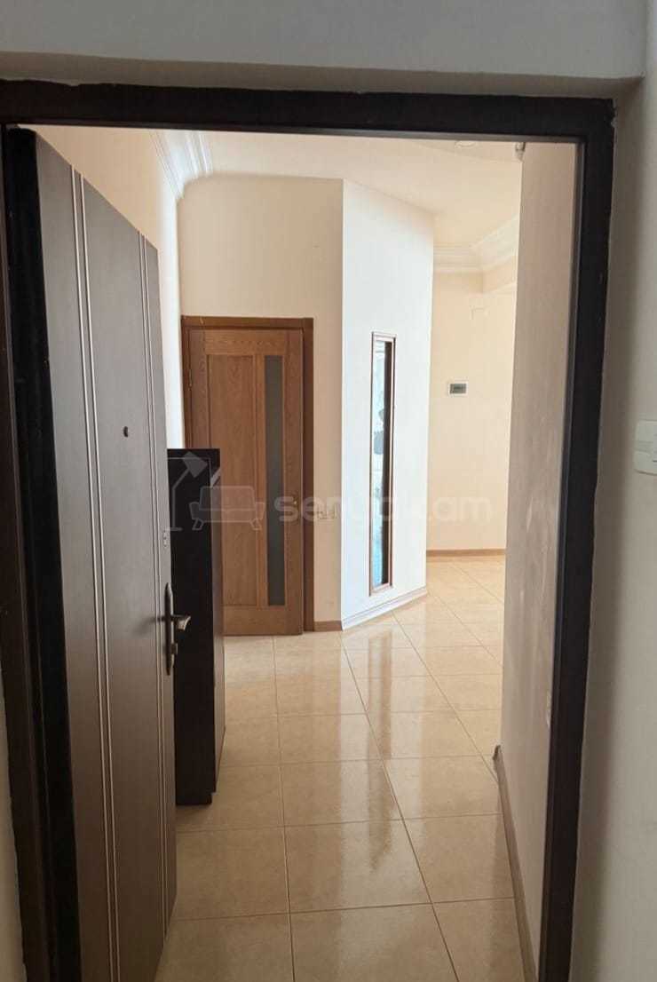 3 Սենյականոց Բնակարան, 105քմ, 10/15 հարկ, Կապիտալ Վերանորոգված, Կահավորված