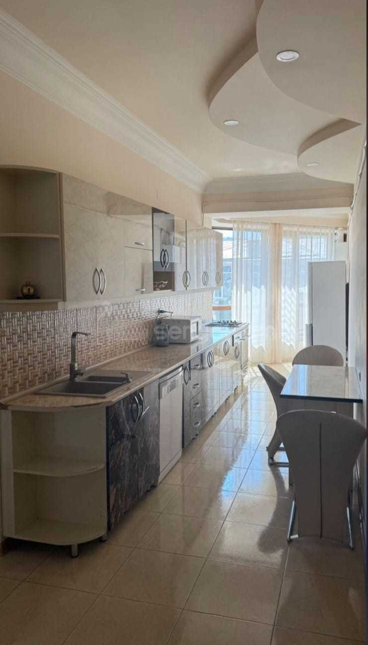 3 Սենյականոց Բնակարան, 105քմ, 10/15 հարկ, Կապիտալ Վերանորոգված, Կահավորված