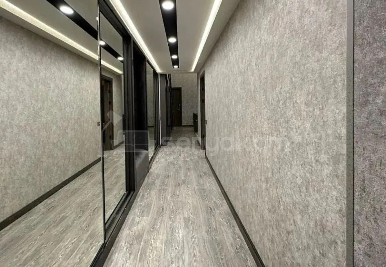 4 Սենյականոց Բնակարան, 180քմ, 11/11 հարկ, Դիզայներական Վերանորոգված, Կահավորված, Արևկող