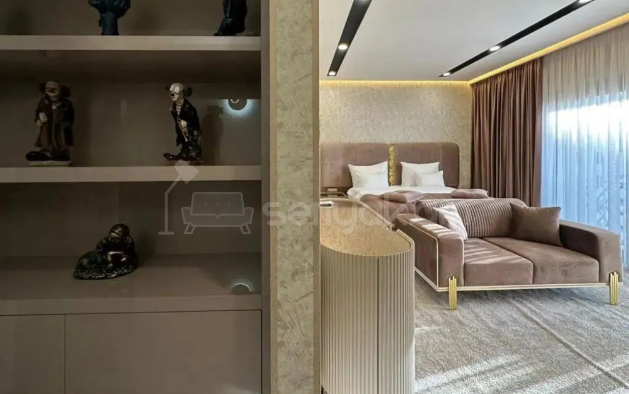 4 Սենյականոց Բնակարան, 180քմ, 11/11 հարկ, Դիզայներական Վերանորոգված, Կահավորված, Արևկող