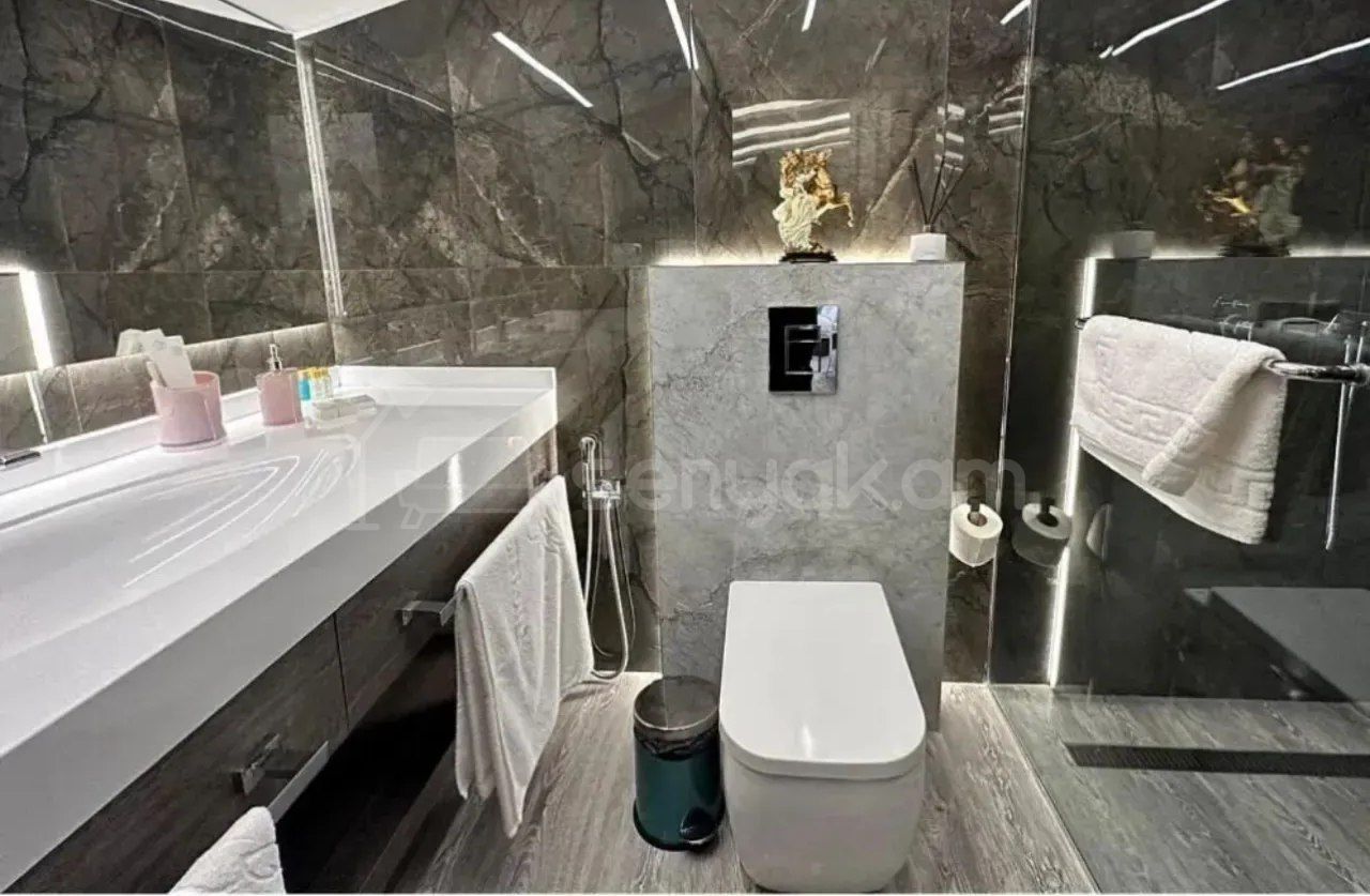 4 Սենյականոց Բնակարան, 180քմ, 11/11 հարկ, Դիզայներական Վերանորոգված, Կահավորված, Արևկող