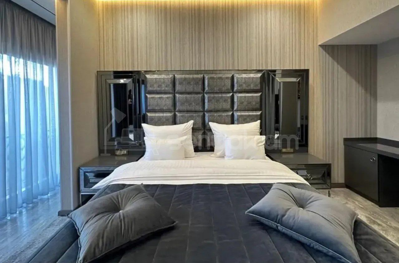 4 Սենյականոց Բնակարան, 180քմ, 11/11 հարկ, Դիզայներական Վերանորոգված, Կահավորված, Արևկող