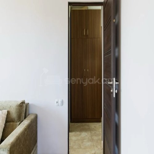 2 Սենյականոց Բնակարան Քարե Շենքում, 46քմ, 4/5 հարկ, Կոսմետիկ Վերանորոգված