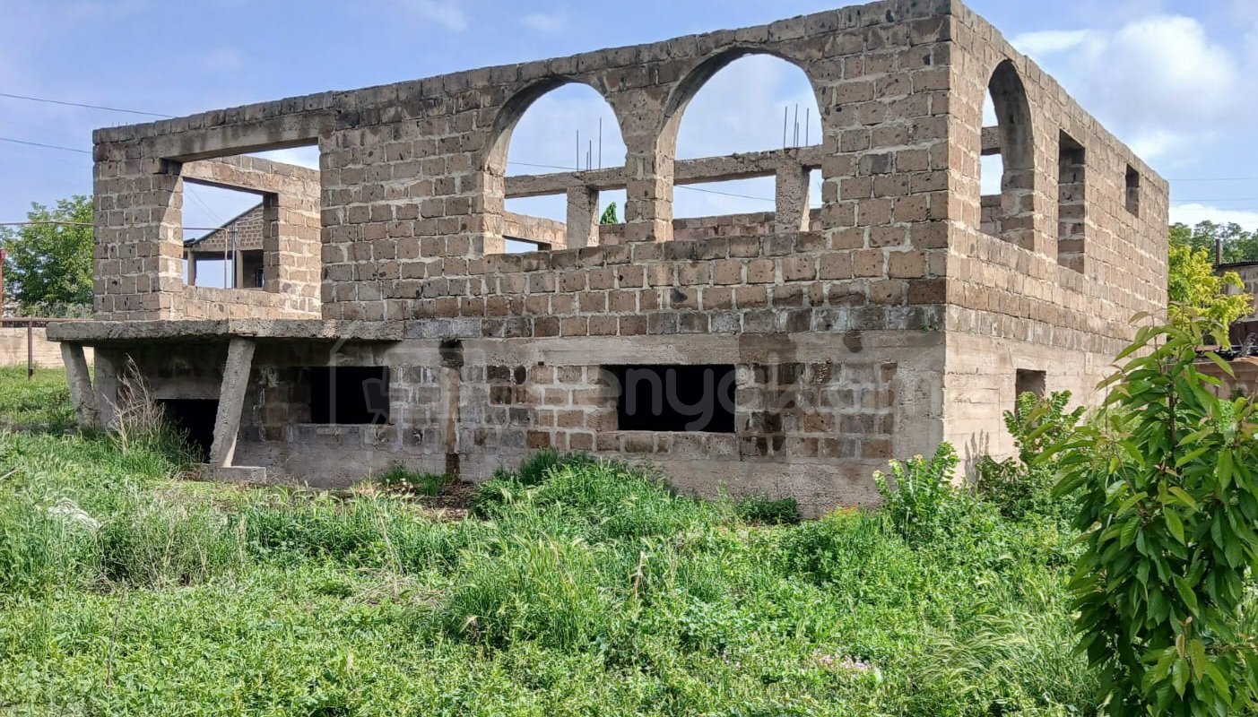 Բնակելի Նշանակության Հողատարածք, 1150քմ, Խմելու Ջրով, Էլեկտրականությամբ, Պարսպապատ