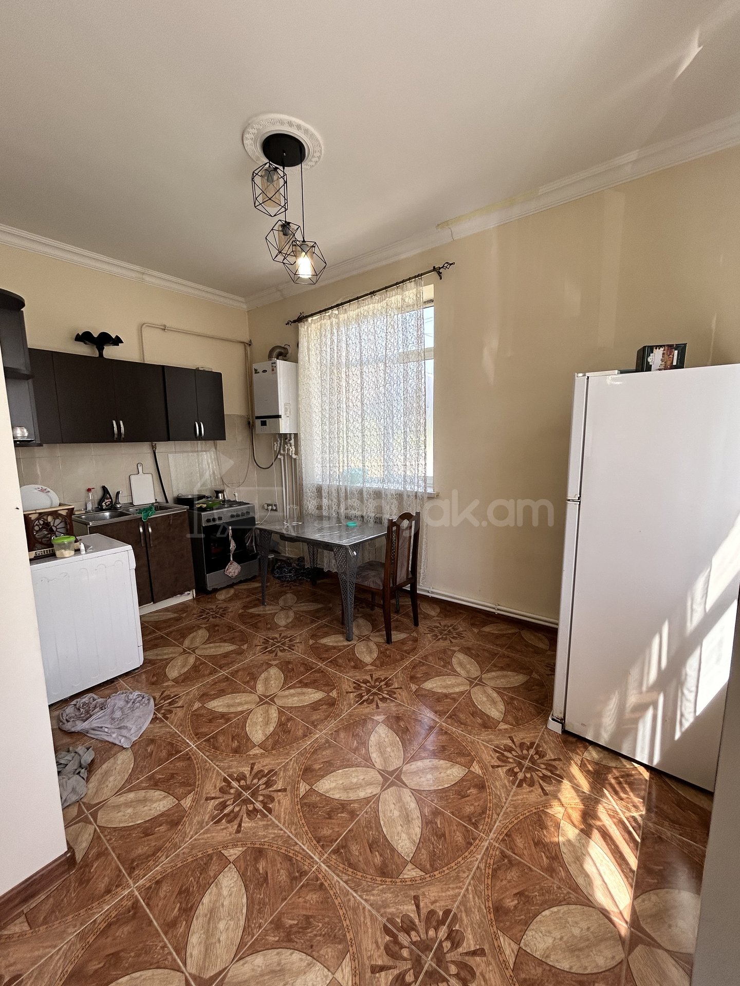 4 Սենյականոց Սեփական Տուն, 194քմ, Կապիտալ Վերանորոգված, Ավտոտնակով