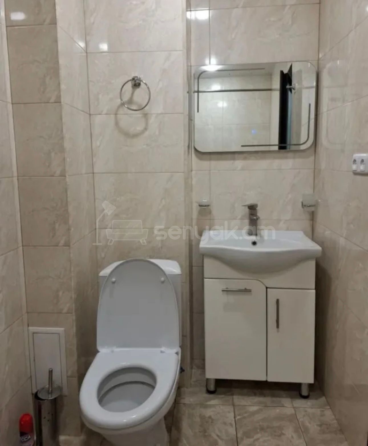 2 Սենյականոց Բնակարան Քարե Շենքում, 40քմ, 2/4 հարկ, Կապիտալ Վերանորոգված, Կահավորված