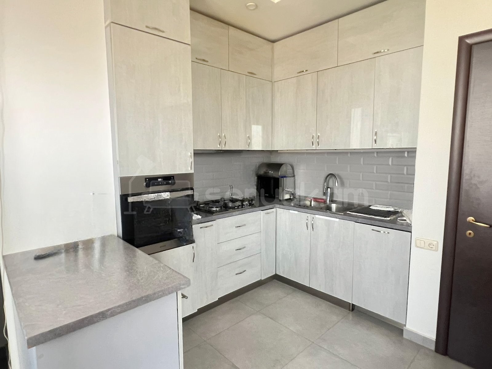 3 Սենյականոց Բնակարան Նորակառույցում, 118քմ, 10/16 հարկ, Կապիտալ Վերանորոգված