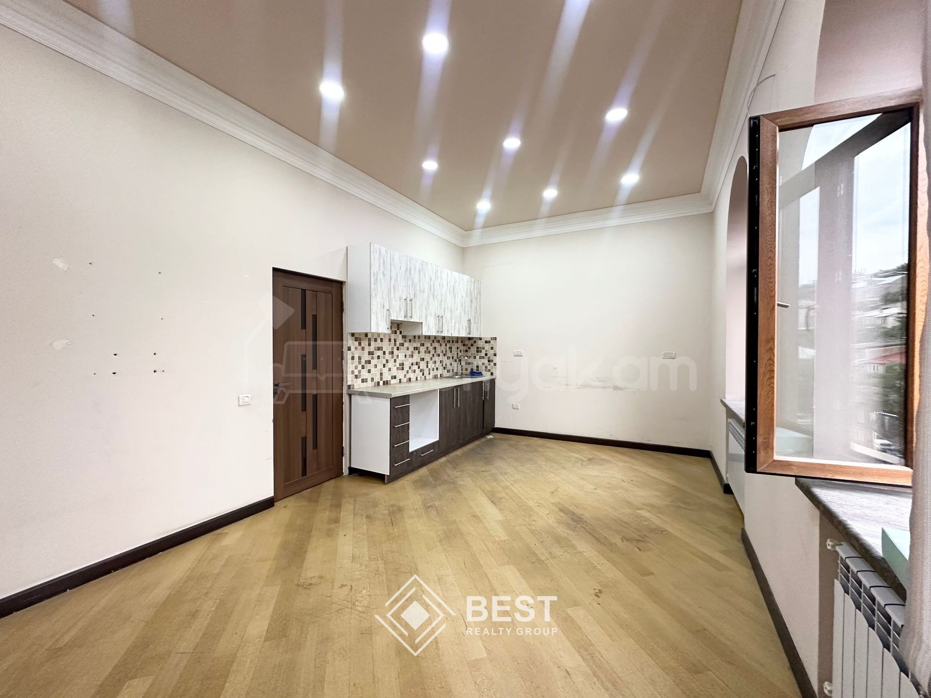 Օֆիսային Տարածք, 46քմ