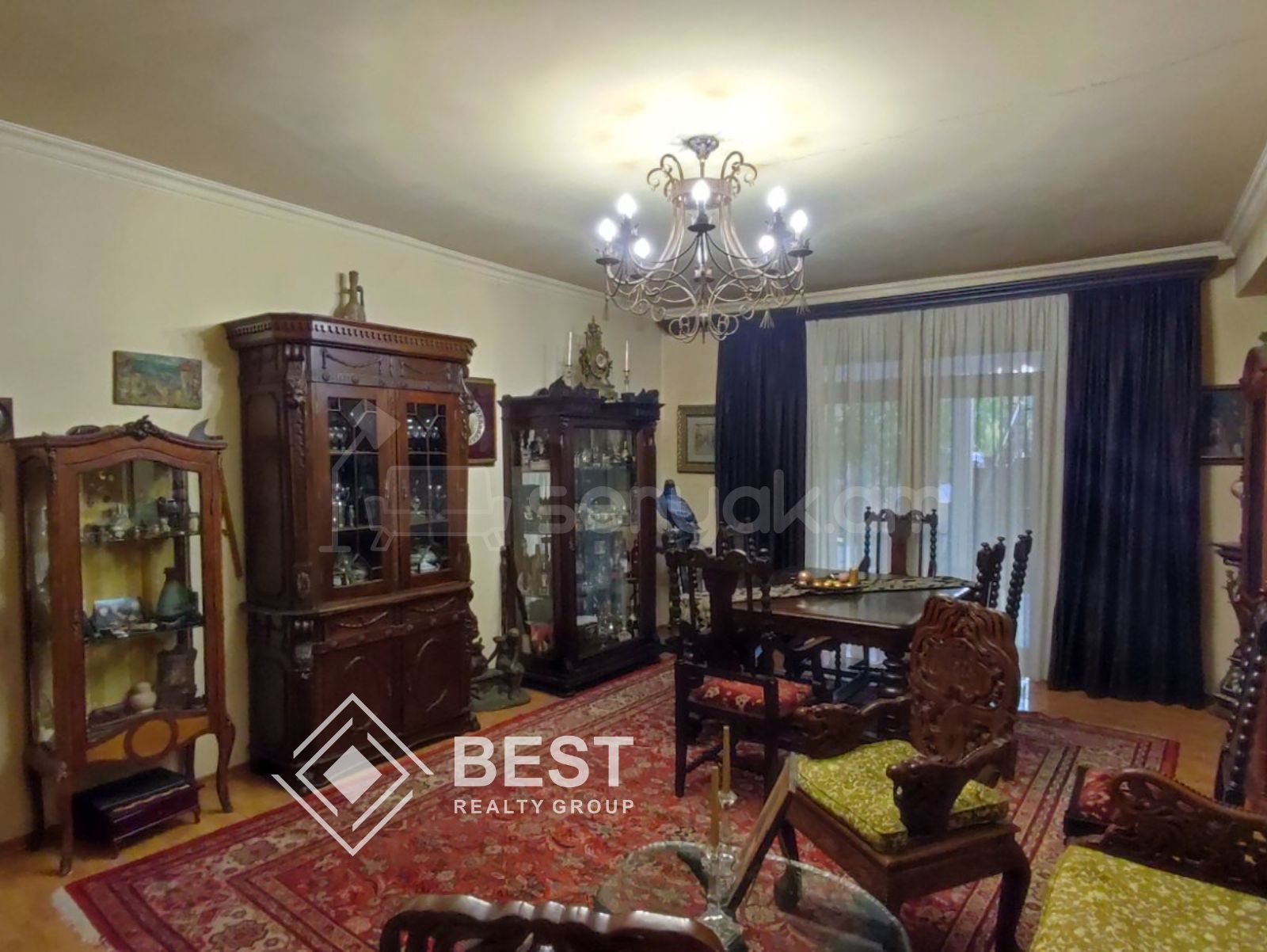 4 Սենյականոց Սեփական Տուն, 320քմ, Կապիտալ Վերանորոգված