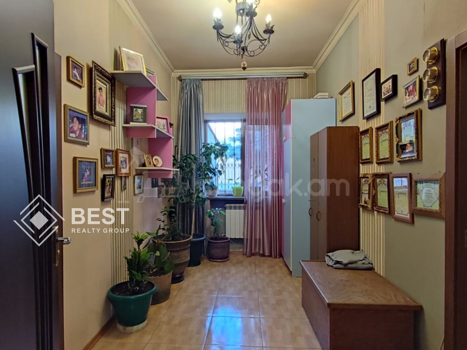 4 Սենյականոց Սեփական Տուն, 320քմ, Կապիտալ Վերանորոգված