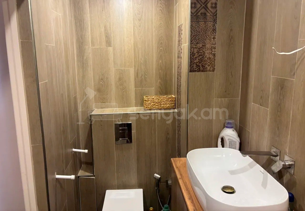 2 Սենյականոց Բնակարան, 44քմ, 9/14 հարկ, Կապիտալ Վերանորոգված