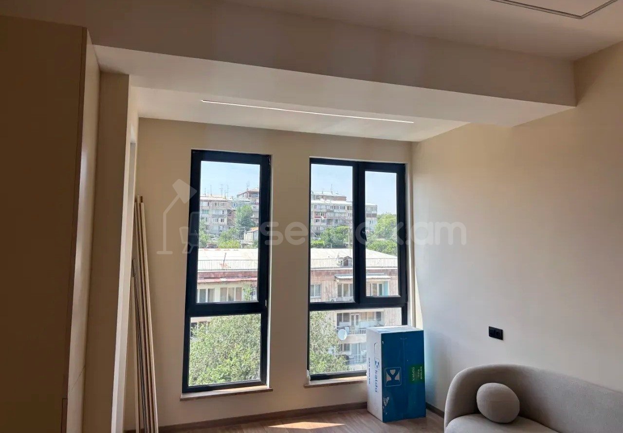 2 Սենյականոց Բնակարան, 44քմ, 9/14 հարկ, Կապիտալ Վերանորոգված