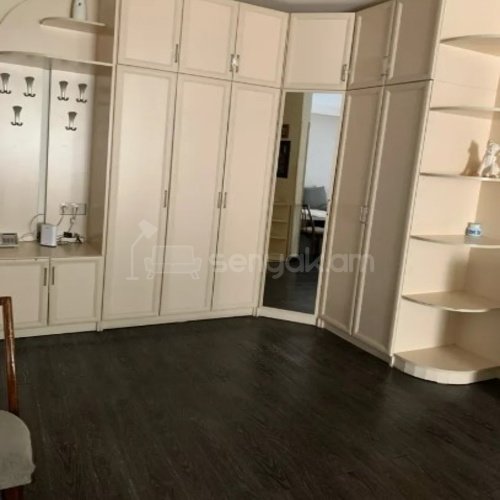 2 Սենյականոց Բնակարան Քարե Շենքում, 60քմ, 2/5 հարկ, Կապիտալ Վերանորոգված, Կահավորված, Արևկող