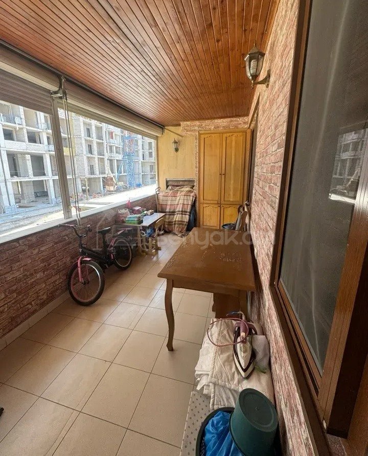 3 Սենյականոց Բնակարան, 95քմ, 4/9 հարկ, Կապիտալ Վերանորոգված