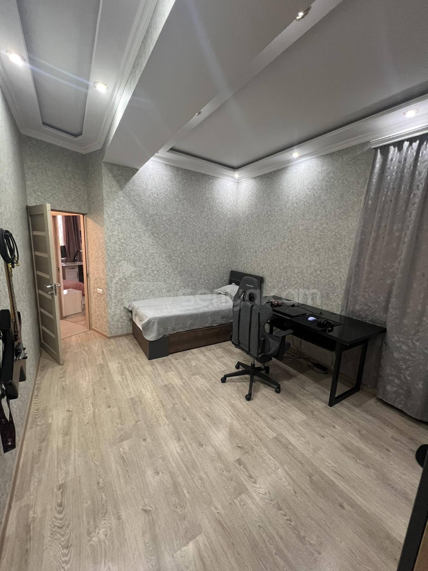 4 Սենյականոց Բնակարան Նորակառույցում, 133քմ, 10/16 հարկ, Կապիտալ Վերանորոգված