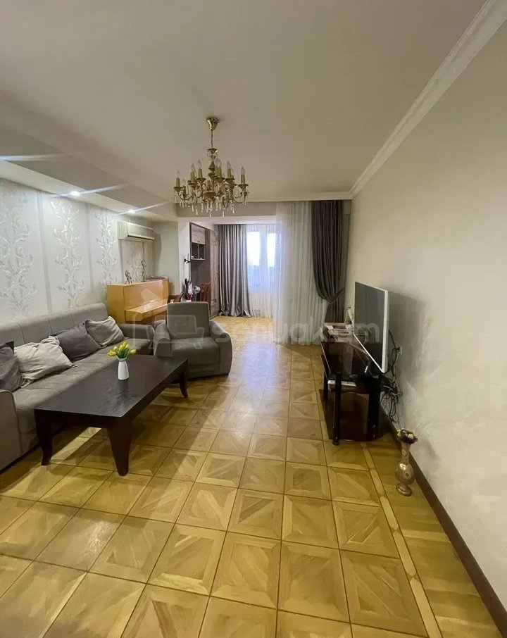 4 Սենյականոց Բնակարան, 95քմ, 4/9 հարկ, Կապիտալ Վերանորոգված