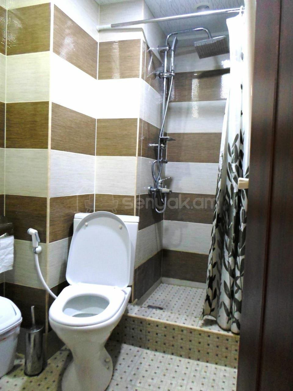 4 Սենյականոց Բնակարան, 91քմ, 2/10 հարկ, Կապիտալ Վերանորոգված