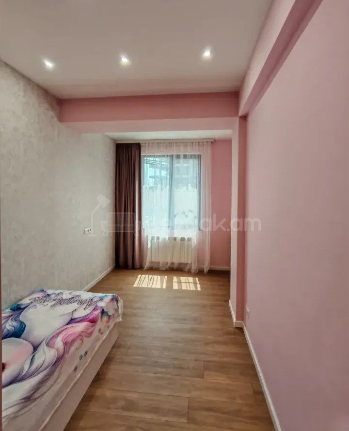 5 Սենյականոց Բնակարան Նորակառույցում, 122քմ, 6/14 հարկ, Կապիտալ Վերանորոգված