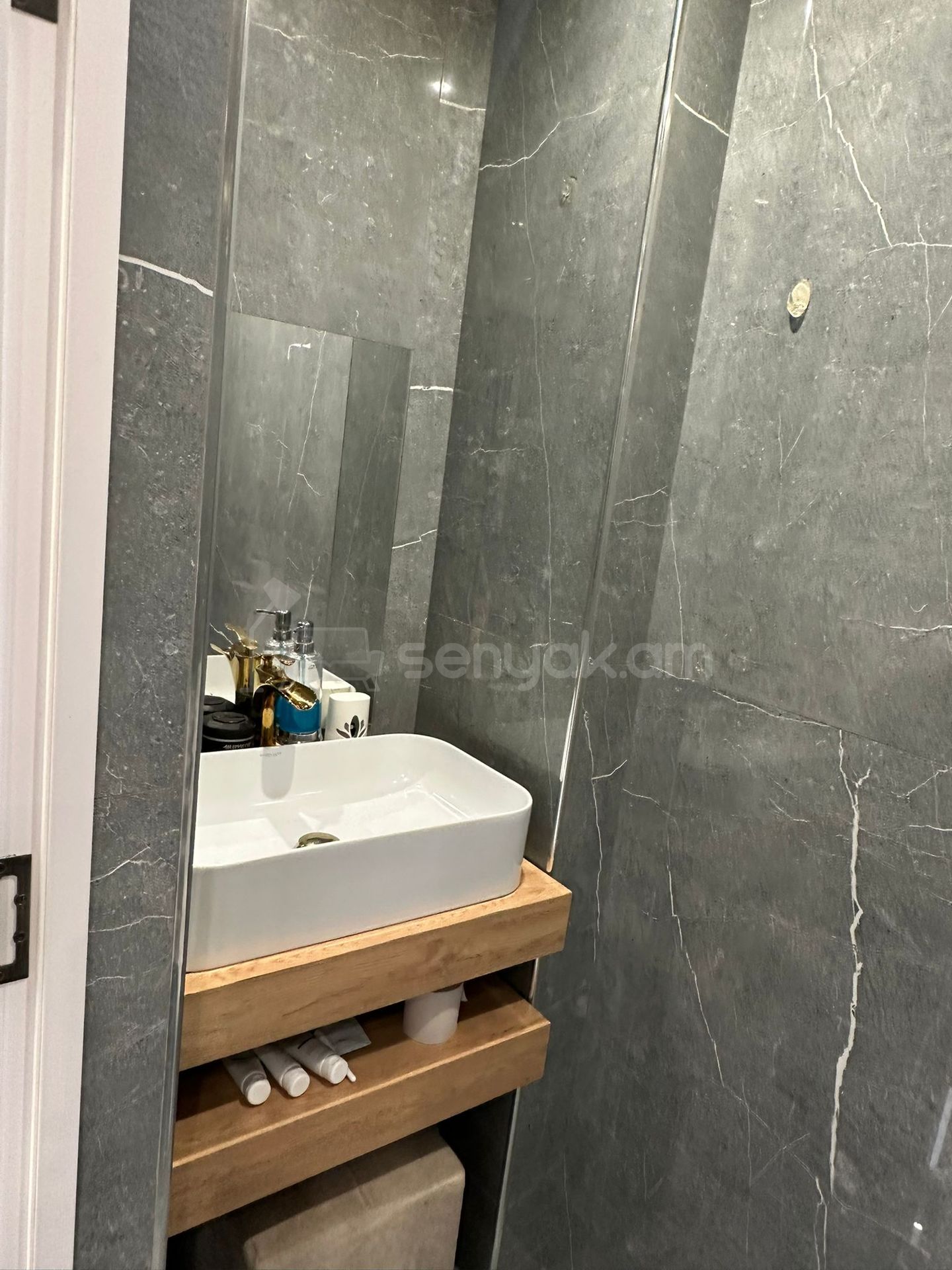 5 Սենյականոց Սեփական Տուն, 180քմ, Դիզայներական Վերանորոգված, Կահավորված, Ավտոտնակով