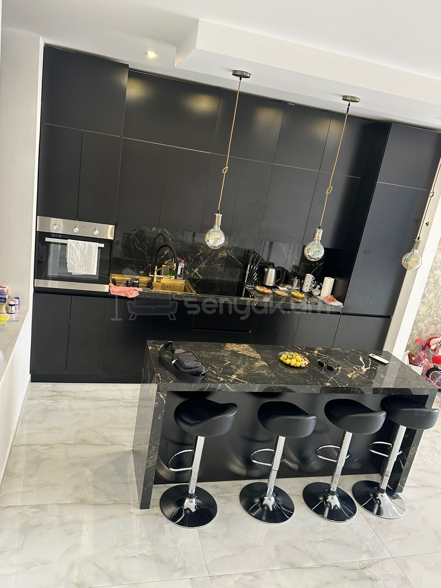 5 Սենյականոց Սեփական Տուն, 180քմ, Դիզայներական Վերանորոգված, Կահավորված, Ավտոտնակով