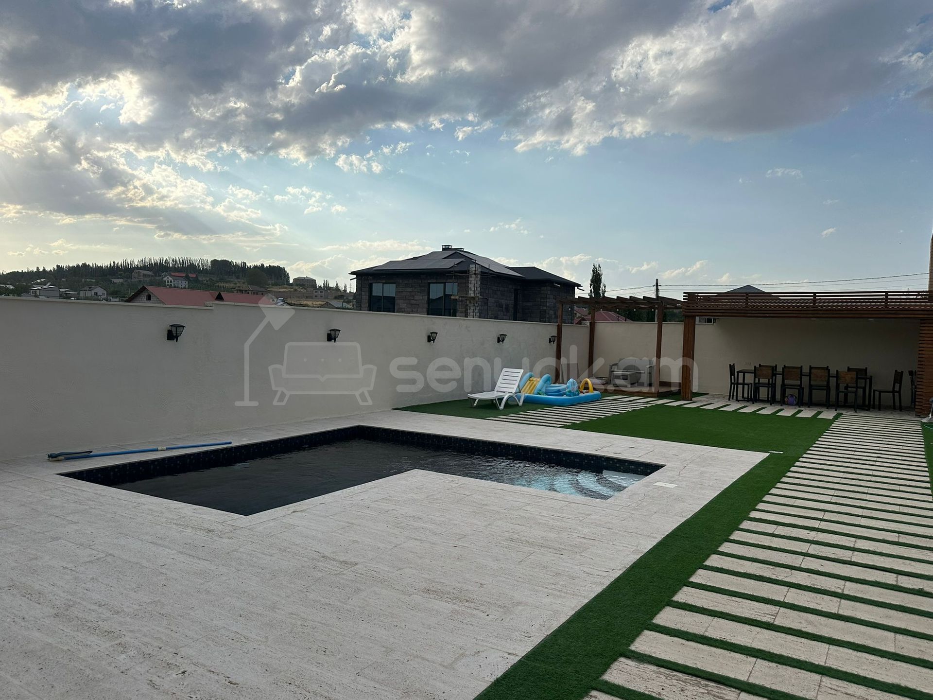 5 Սենյականոց Սեփական Տուն, 180քմ, Դիզայներական Վերանորոգված, Կահավորված, Ավտոտնակով