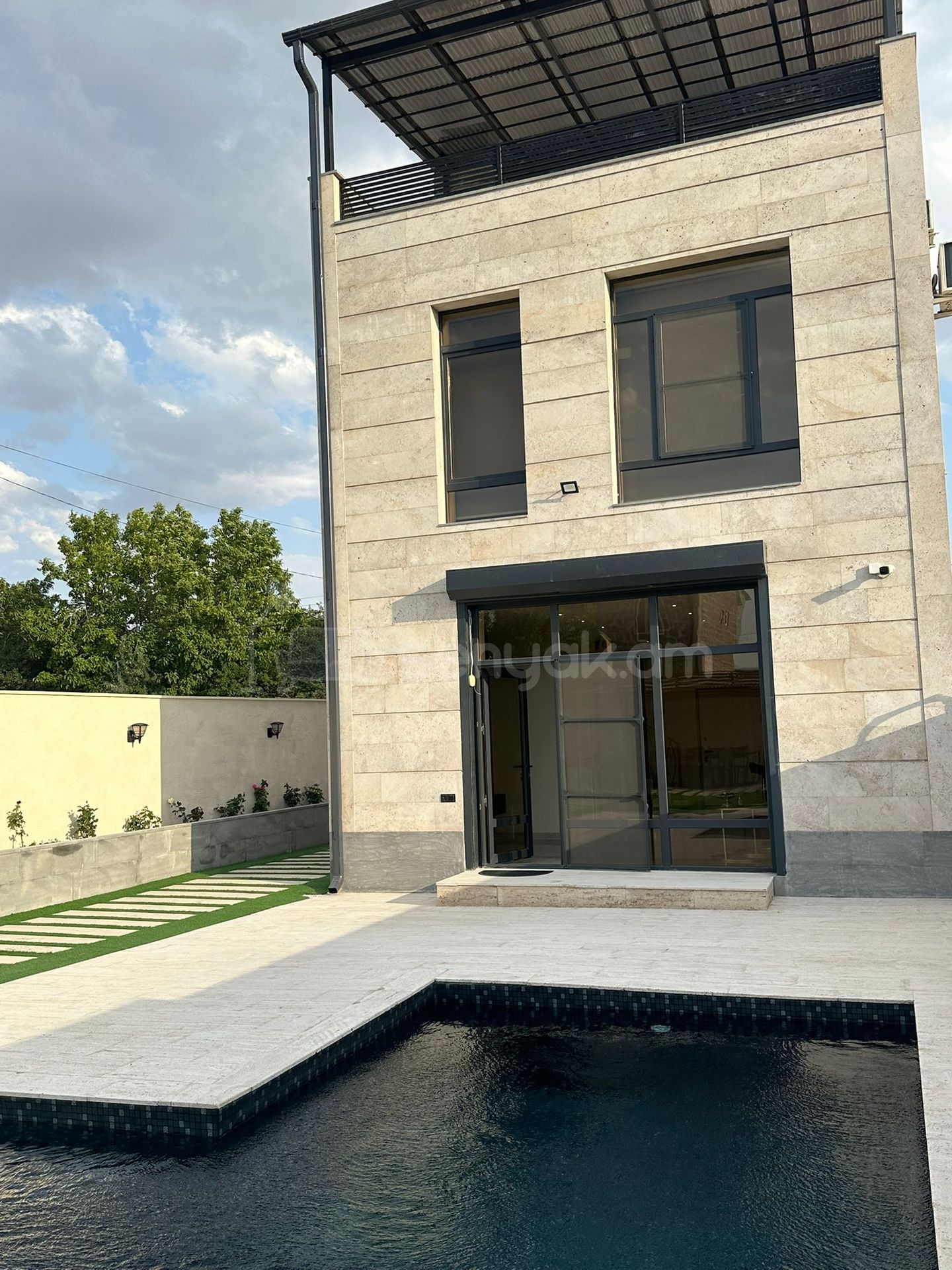 5 Սենյականոց Սեփական Տուն, 180քմ, Դիզայներական Վերանորոգված, Կահավորված, Ավտոտնակով