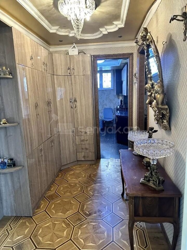 3 Սենյականոց Բնակարան Քարե Շենքում, 77քմ, 1/7 հարկ, Կապիտալ Վերանորոգված