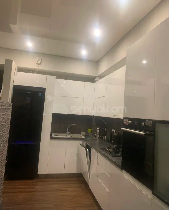 4 Սենյականոց Բնակարան Նորակառույցում, 150քմ, 15/15 հարկ, Կապիտալ Վերանորոգված