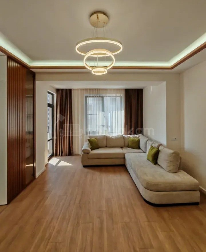 5 Սենյականոց Բնակարան Նորակառույցում, 122քմ, 6/14 հարկ, Կապիտալ Վերանորոգված