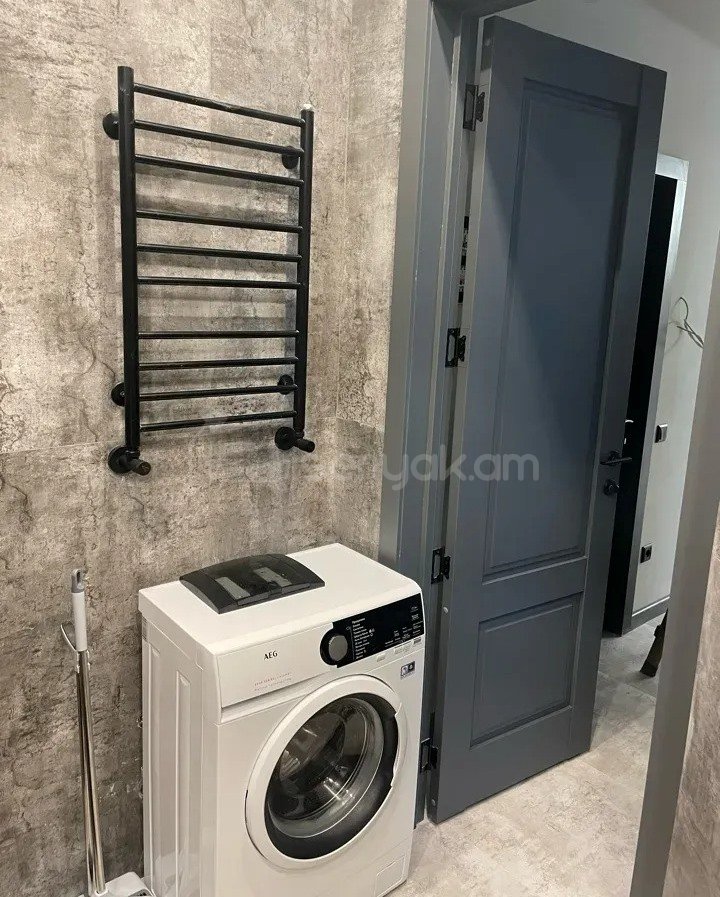 2 Սենյականոց Բնակարան Նորակառույցում, 57քմ, 12/12 հարկ, Կապիտալ Վերանորոգված