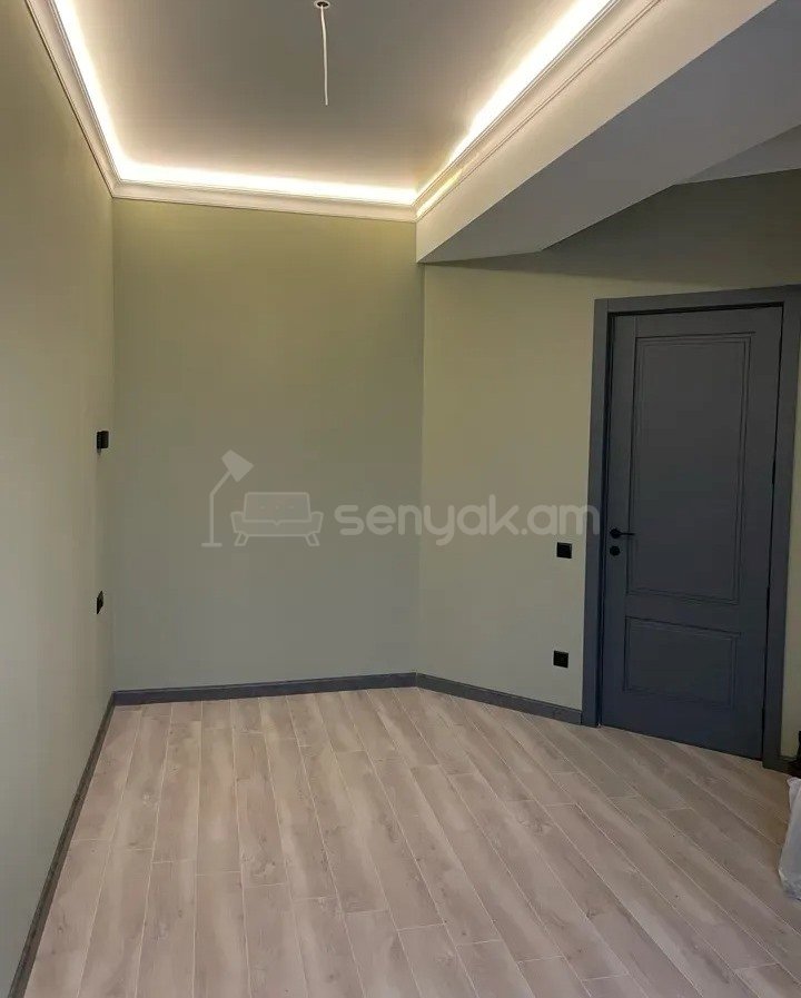 2 Սենյականոց Բնակարան Նորակառույցում, 57քմ, 12/12 հարկ, Կապիտալ Վերանորոգված