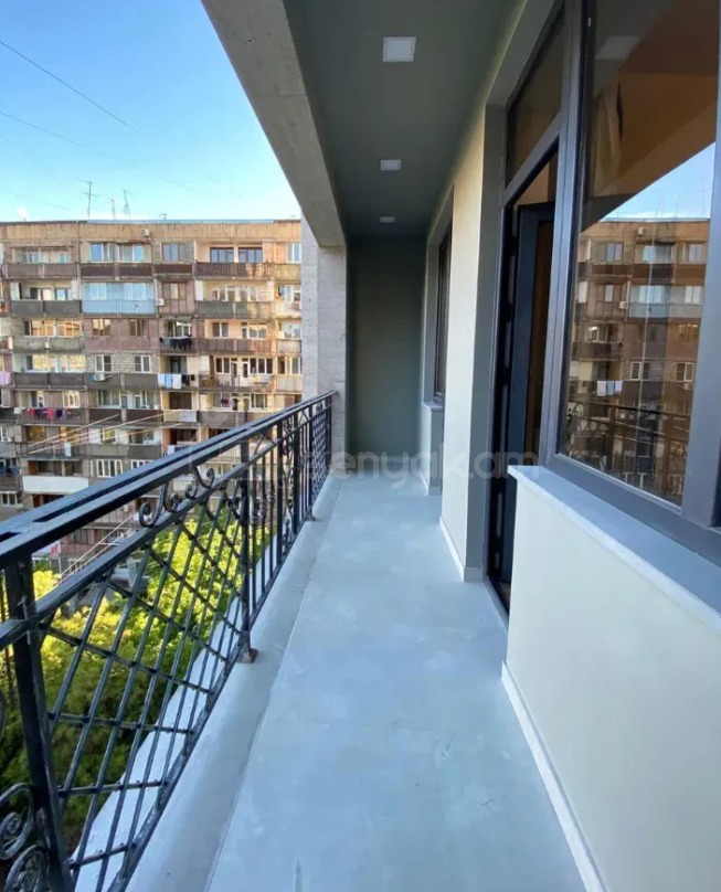 3 Սենյականոց Բնակարան, 65քմ, 6/16 հարկ, Դիզայներական Վերանորոգված, Կահավորված, Արևկող