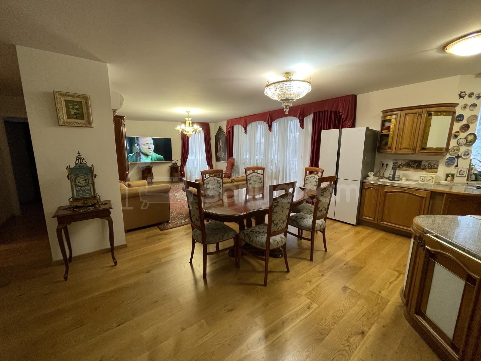 3 Սենյականոց Բնակարան Նորակառույցում, 108քմ, 2/4 հարկ, Կապիտալ Վերանորոգված