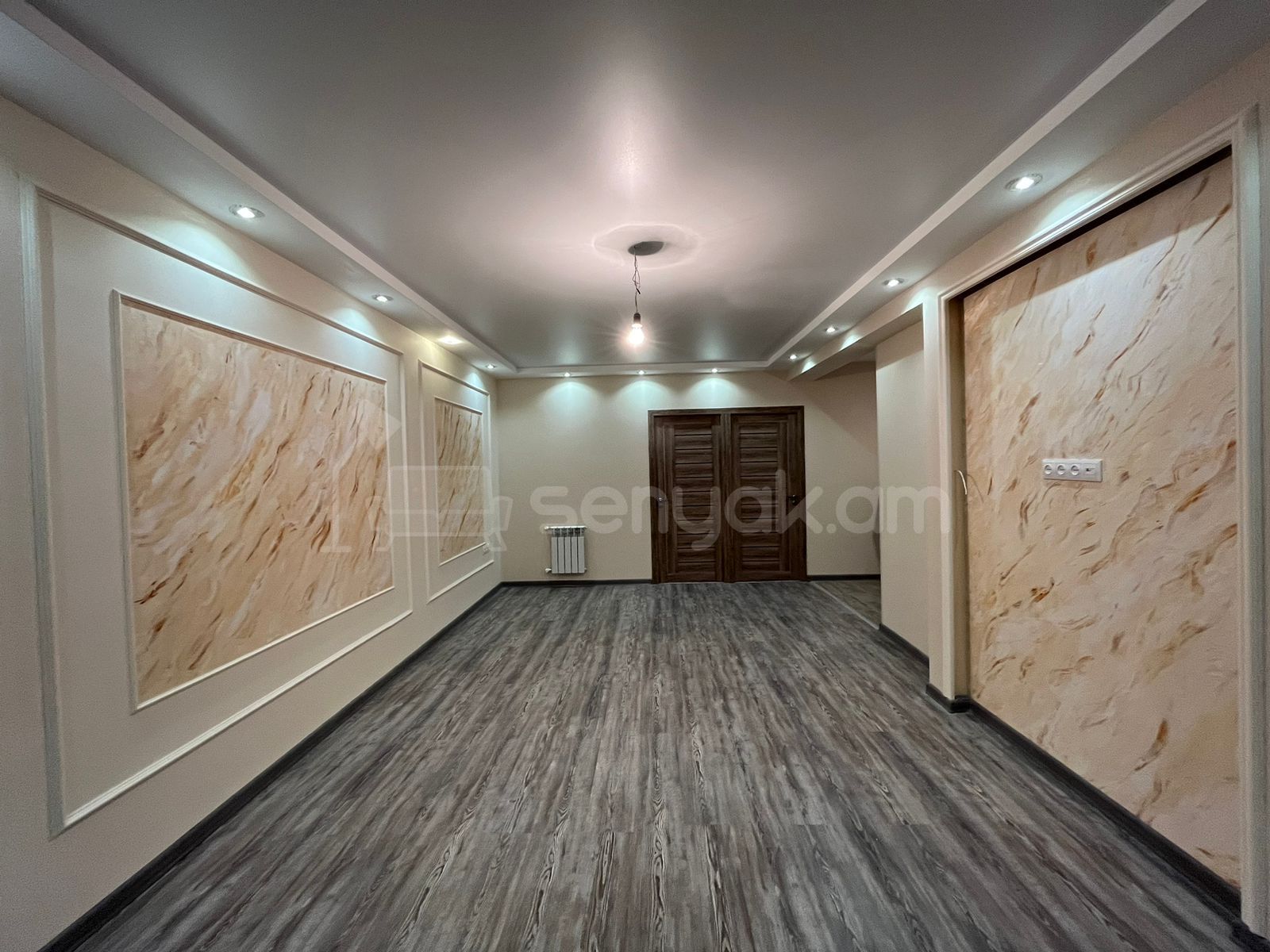 3 Սենյականոց Բնակարան Քարե Շենքում, 71քմ, 5/5 հարկ, Կապիտալ Վերանորոգված