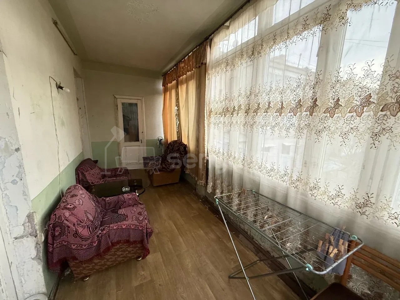 3 Սենյականոց Բնակարան Քարե Շենքում, 70քմ, 3/5 հարկ, Պետական Վիճակում