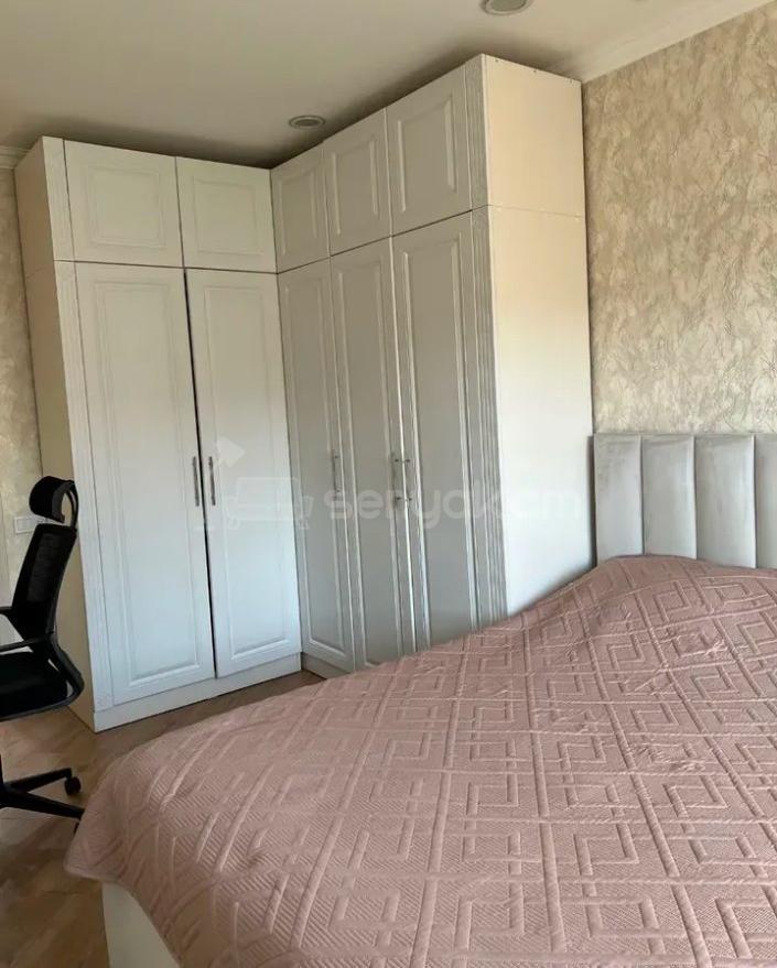 3 Սենյականոց Բնակարան Քարե Շենքում, 59քմ, 4/5 հարկ, Կապիտալ Վերանորոգված