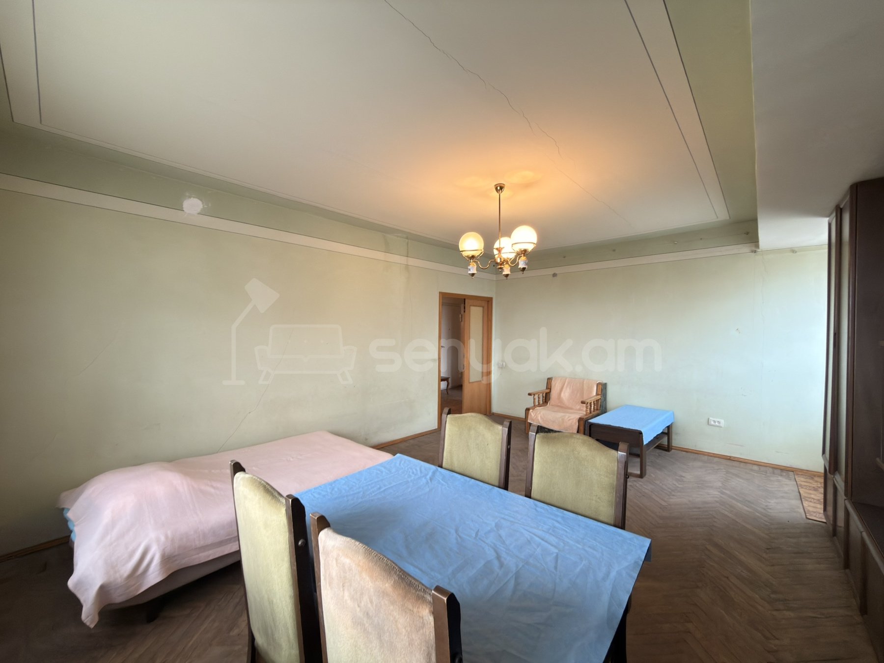 3 Սենյականոց Բնակարան, 84քմ, 11/14 հարկ, Պետական Վիճակում