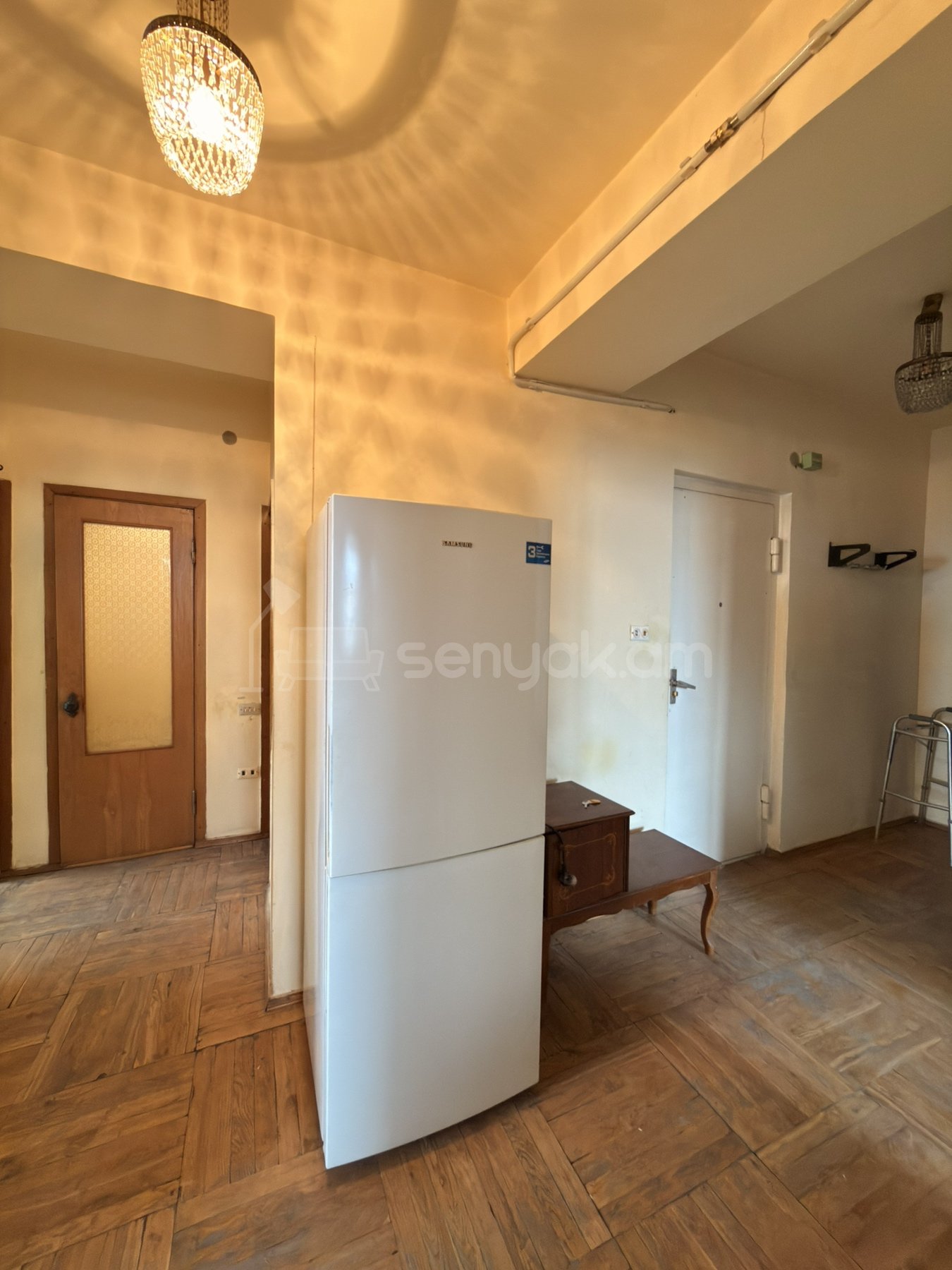 3 Սենյականոց Բնակարան, 84քմ, 11/14 հարկ, Պետական Վիճակում