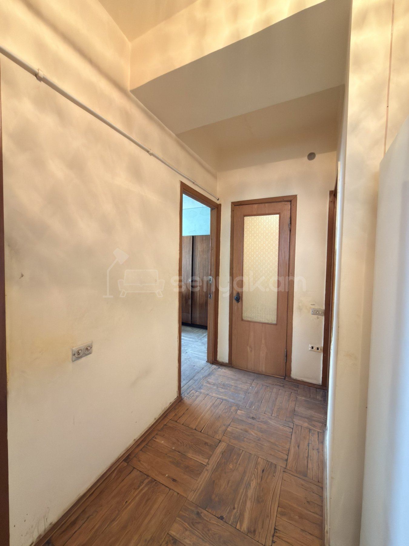 3 Սենյականոց Բնակարան, 84քմ, 11/14 հարկ, Պետական Վիճակում