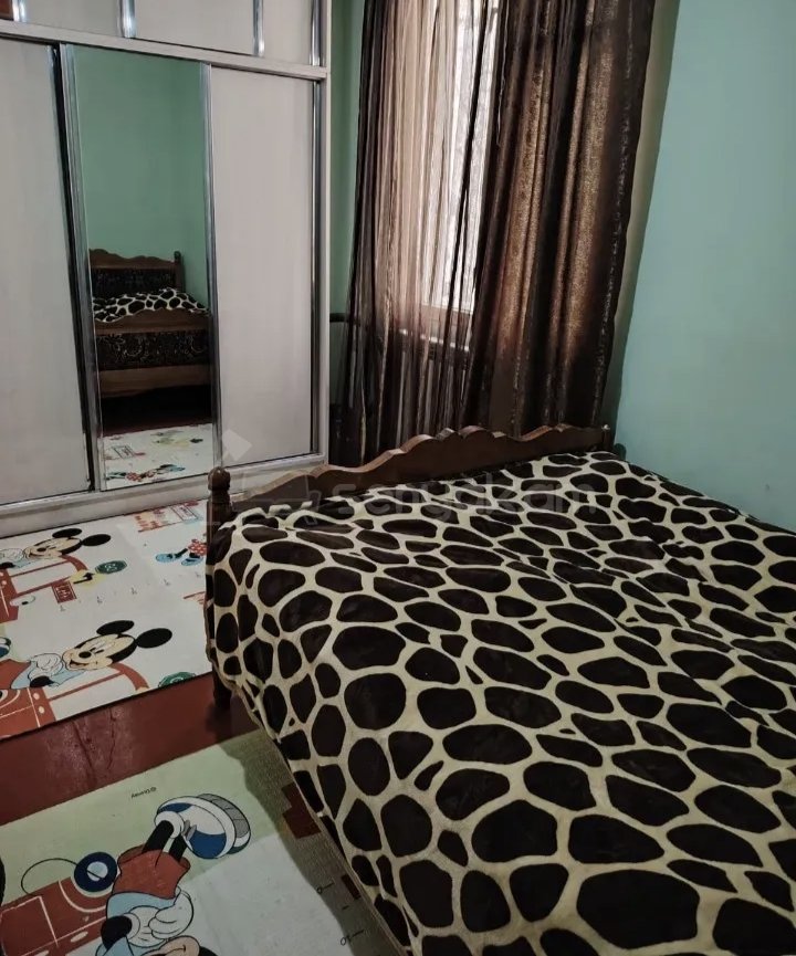 2 Սենյականոց Բնակարան Քարե Շենքում, 56քմ, 1/1 հարկ, Նորմալ Վիճակում, Կահավորված