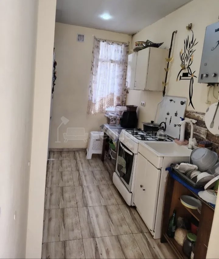 2 Սենյականոց Բնակարան Քարե Շենքում, 56քմ, 1/1 հարկ, Նորմալ Վիճակում, Կահավորված