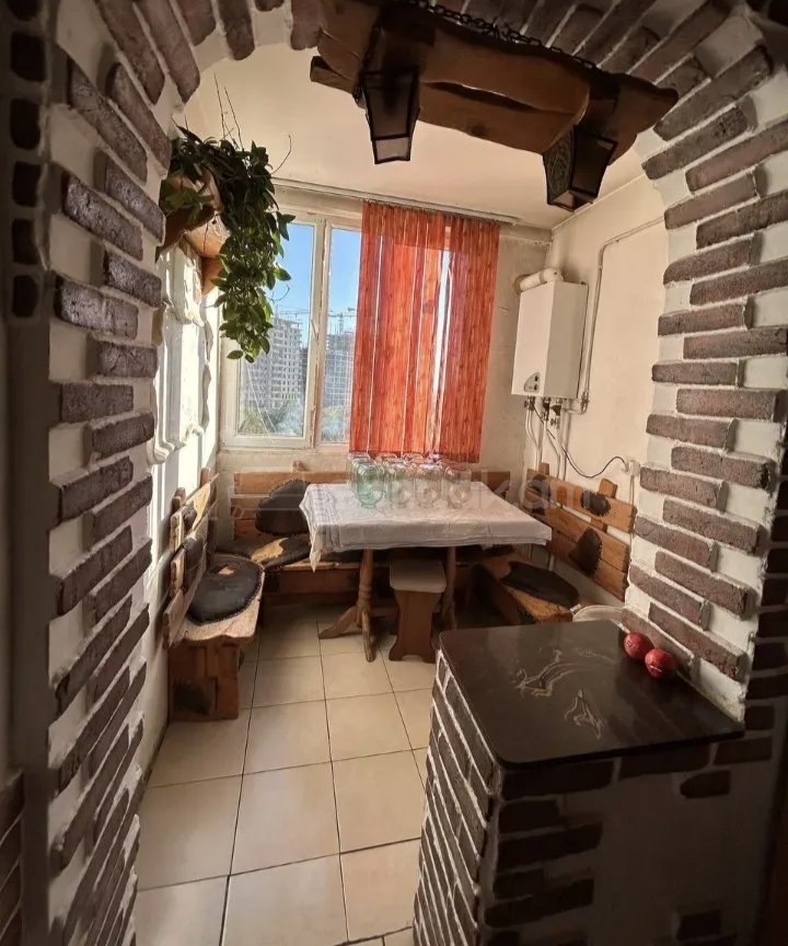 3 Սենյականոց Բնակարան, 85քմ, 3/9 հարկ, Կապիտալ Վերանորոգված, Կահավորված, Արևկող