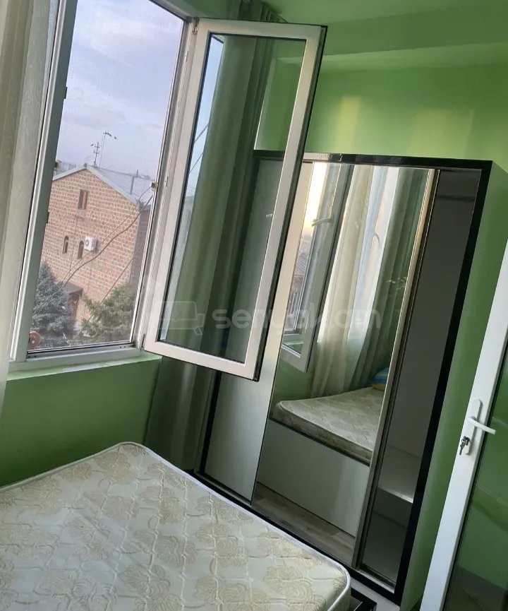 2 Սենյականոց Բնակարան Քարե Շենքում, 50քմ, 5/5 հարկ, Կապիտալ Վերանորոգված, Արևկող