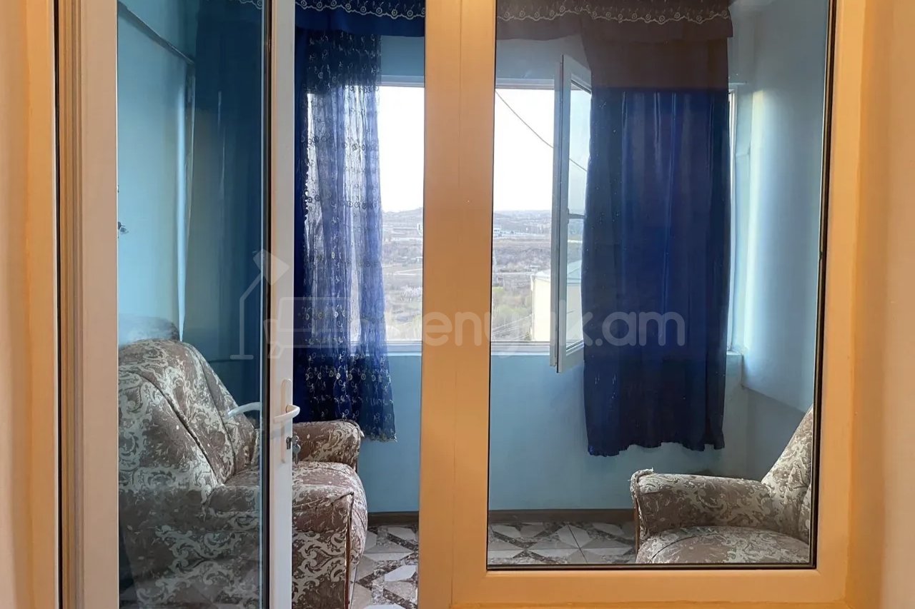 2 Սենյականոց Բնակարան Քարե Շենքում, 50քմ, 5/5 հարկ, Կապիտալ Վերանորոգված, Արևկող