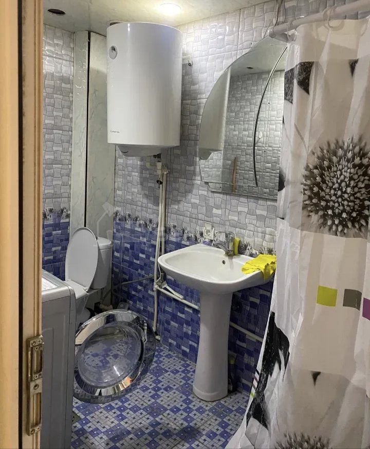 2 Սենյականոց Բնակարան Քարե Շենքում, 50քմ, 5/5 հարկ, Կապիտալ Վերանորոգված, Արևկող